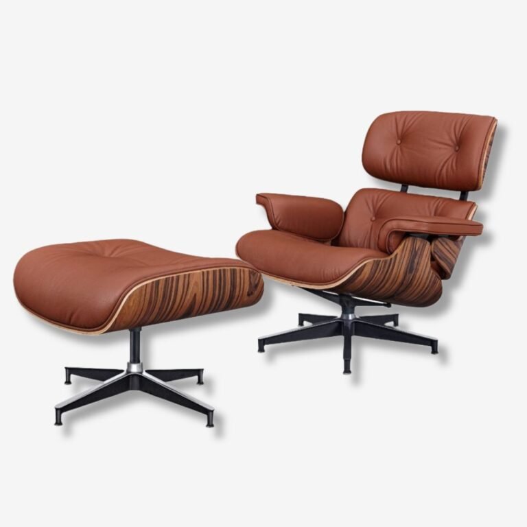 Charles Eames Lounge Chair Replica in Rosenholz und braunem Leder.